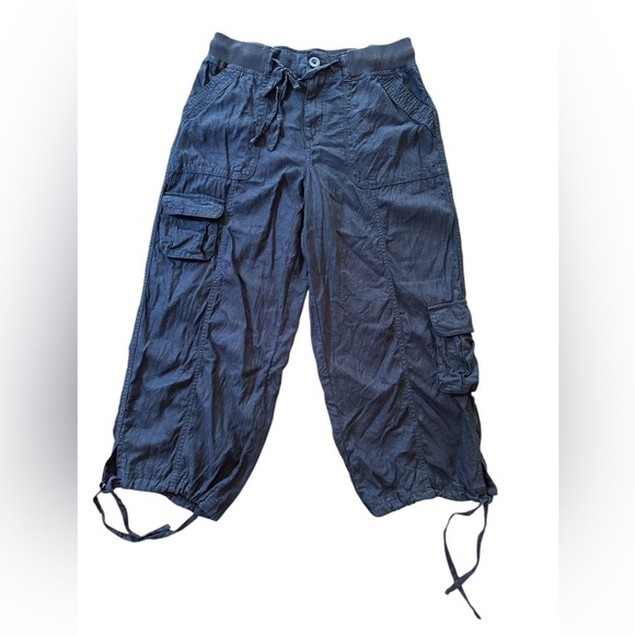 Aeropostale Pants - Aeropostale black Cargo Capris women’s small